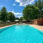 مكان تخييم Mobil-home A Avec Terrasse Et Cuisine Equipee - Api-1-52-903