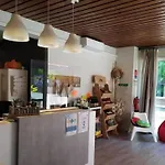 Mobil-home A Avec Terrasse Et Cuisine Equipee - Api-1-52-903 *